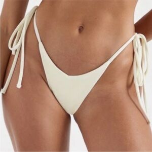 OneOne Swimwear Free People Ariel Bottom Ivory Side Ties Adjustable size XS NWOT